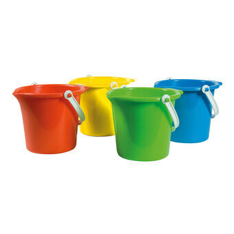 Bucket with spout
